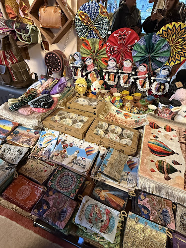 Sycamore Leather-Gift Shop