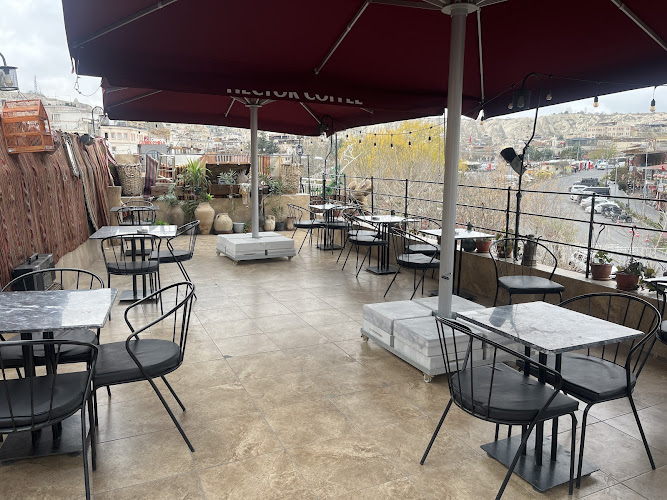 Hector Restaurant & Coffee House & Lounge
